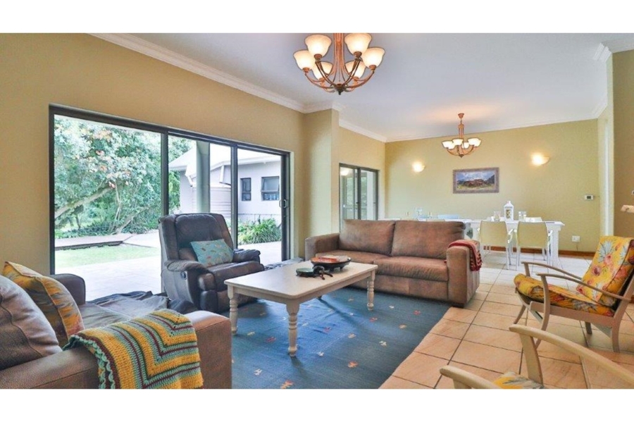 6 Bedroom Property for Sale in Lovemore Park Eastern Cape